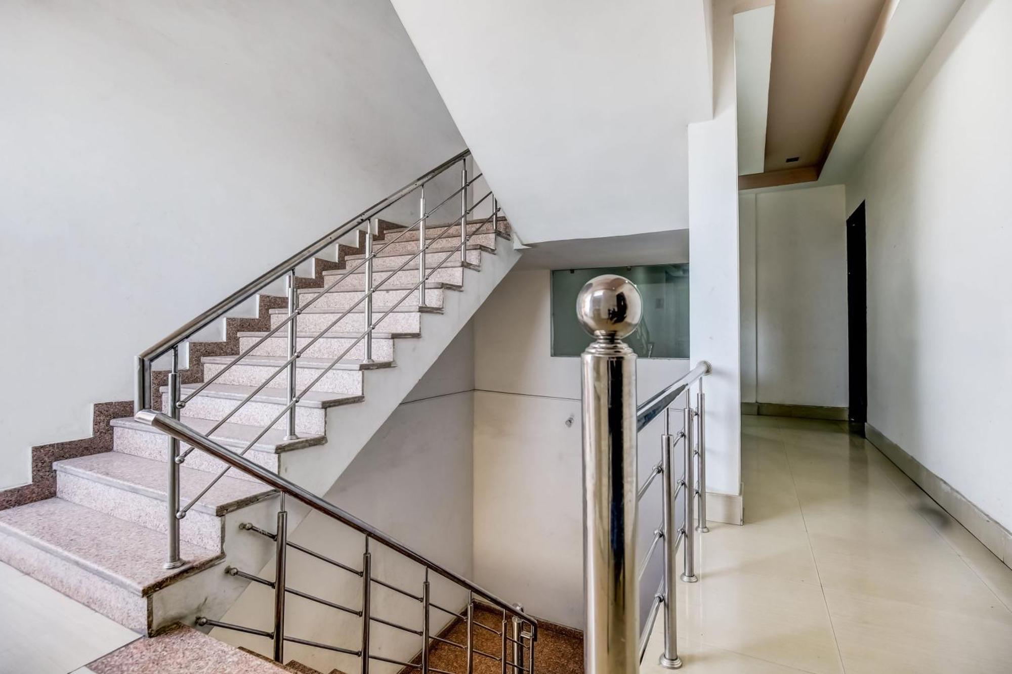 Flagship Hotel Big Boss Kurukshetra Extérieur photo