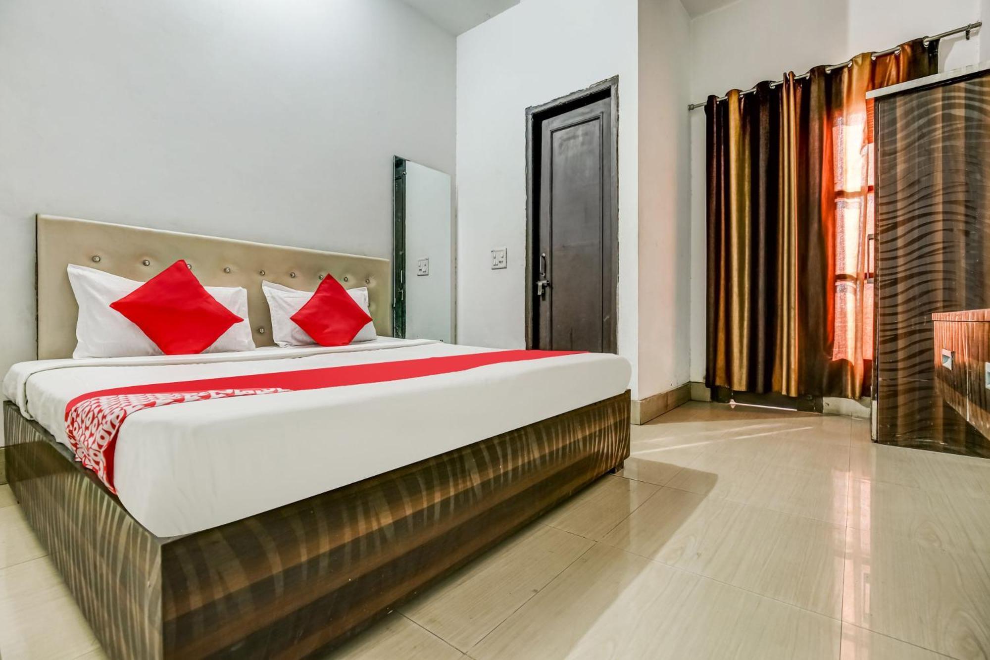 Flagship Hotel Big Boss Kurukshetra Extérieur photo